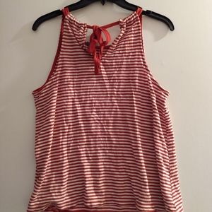 Old navy sleeveless striped top.